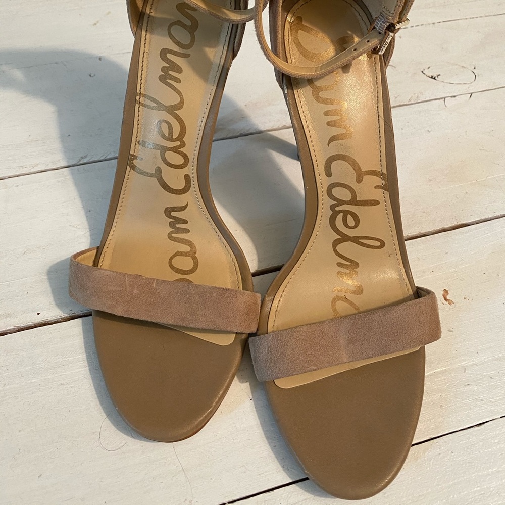 Sam Edelman Nude Suede Open Toed Pump